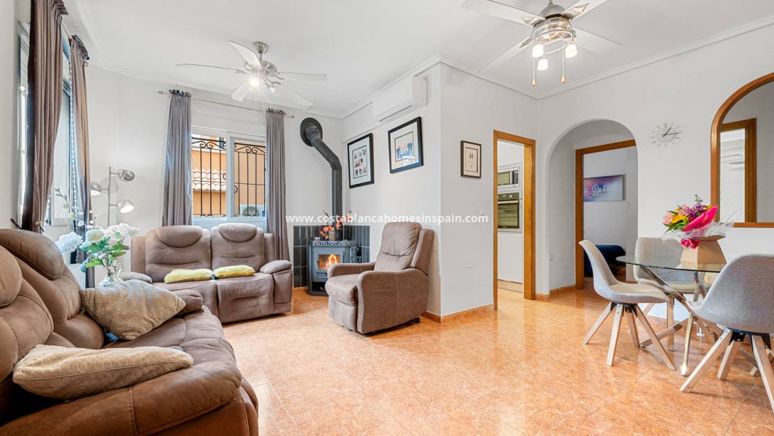 Re-salg - Semi - Detached Villa - Playa Flamenca - Costa Blanca South