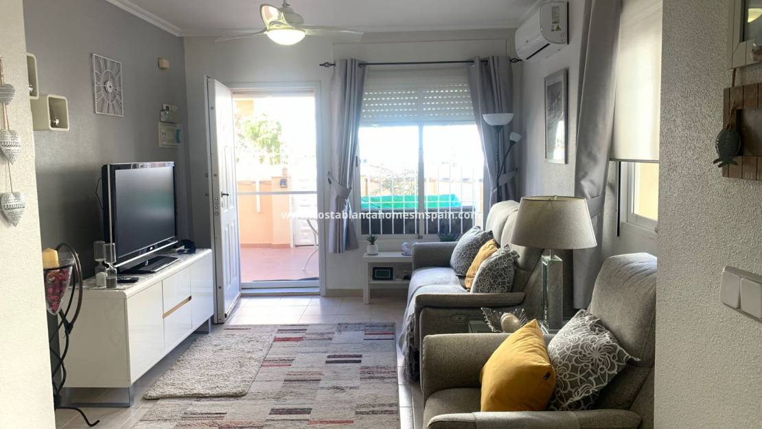 Re-salg - Semi - Detached Villa - Playa Flamenca - Costa Blanca South