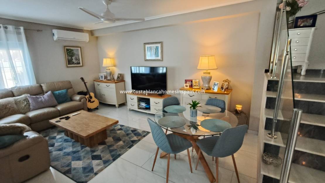 Re-salg - Semi - Detached Villa - Playa Flamenca - Costa Blanca South