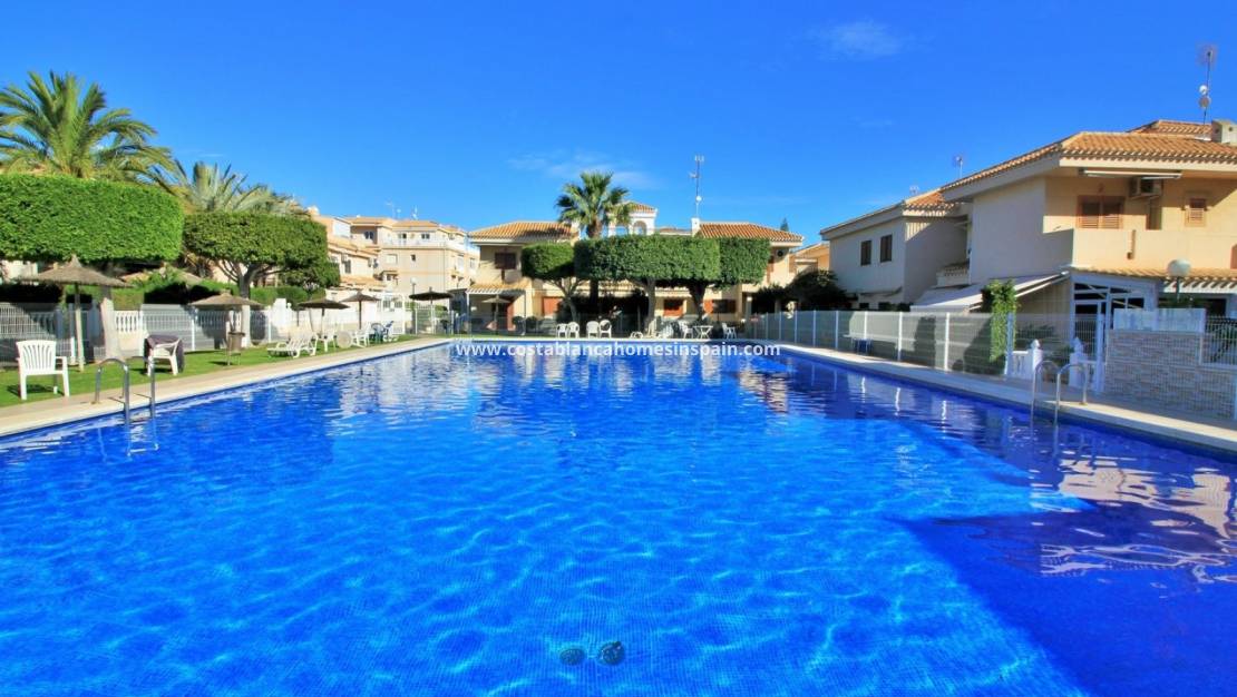 Re-salg - Semi - Detached Villa - Playa Flamenca - Costa Blanca South