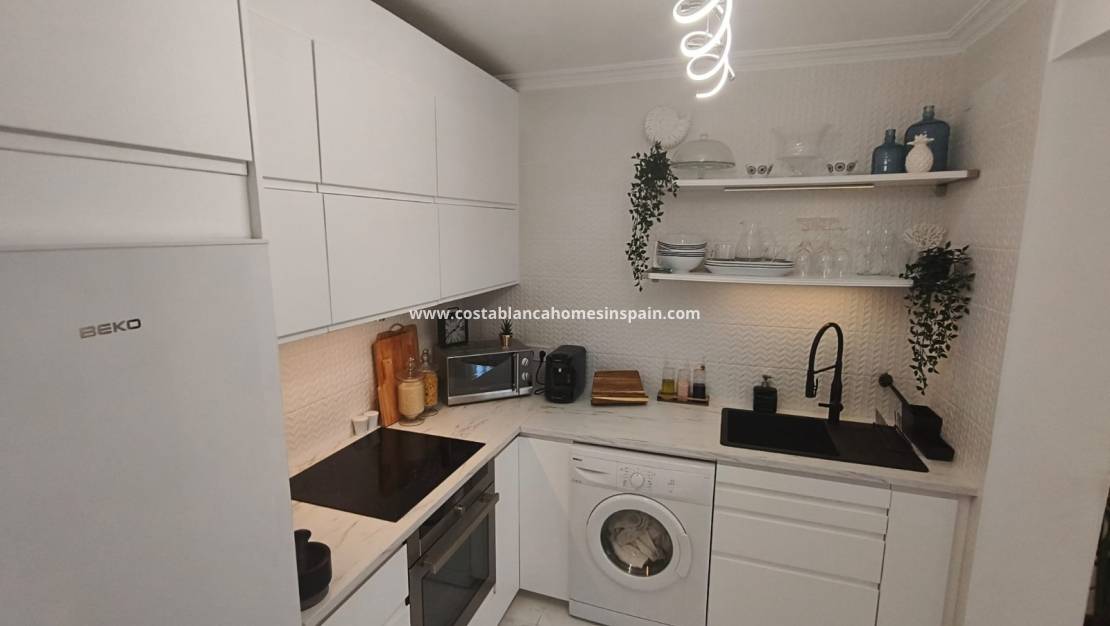 Re-salg - Semi - Detached Villa - Playa Flamenca - Costa Blanca South