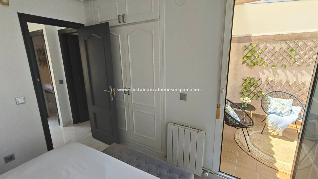 Re-salg - Semi - Detached Villa - Playa Flamenca - Costa Blanca South