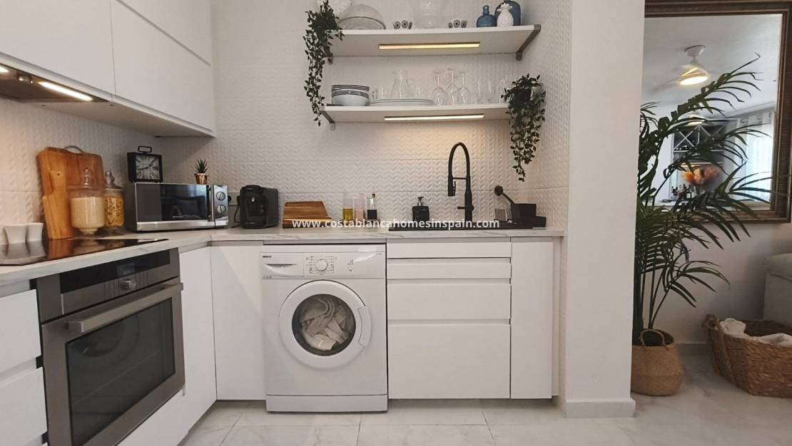 Re-salg - Semi - Detached Villa - Playa Flamenca - Costa Blanca South