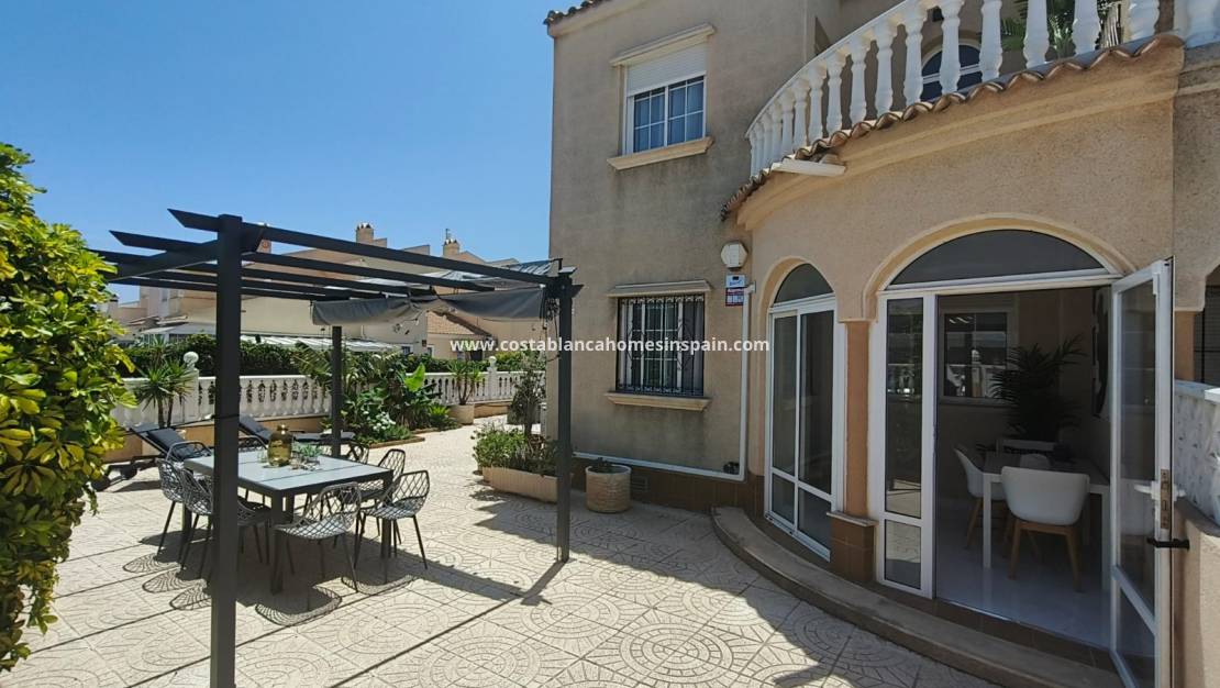 Re-salg - Semi - Detached Villa - Playa Flamenca - Costa Blanca South