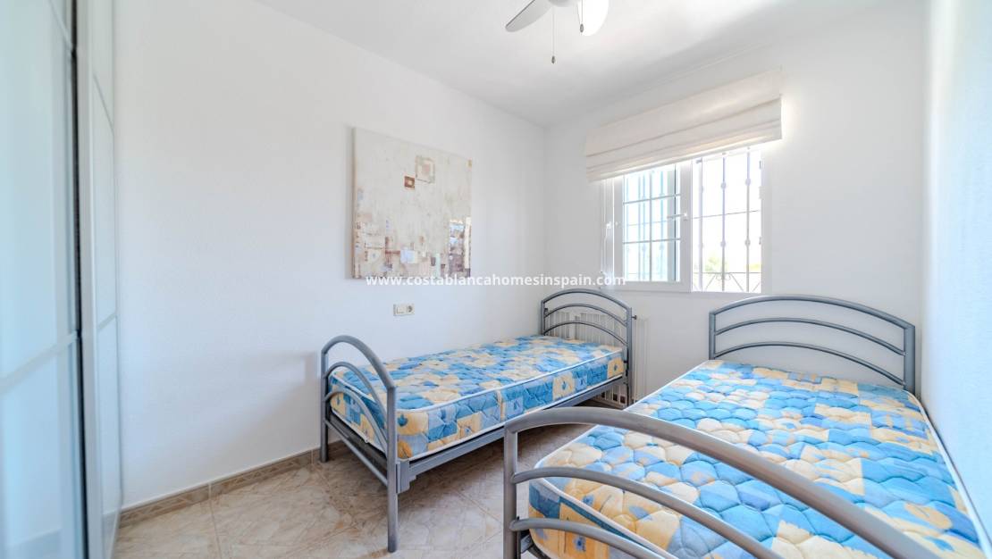 Re-salg - Semi - Detached Villa - Playa Flamenca - Costa Blanca South