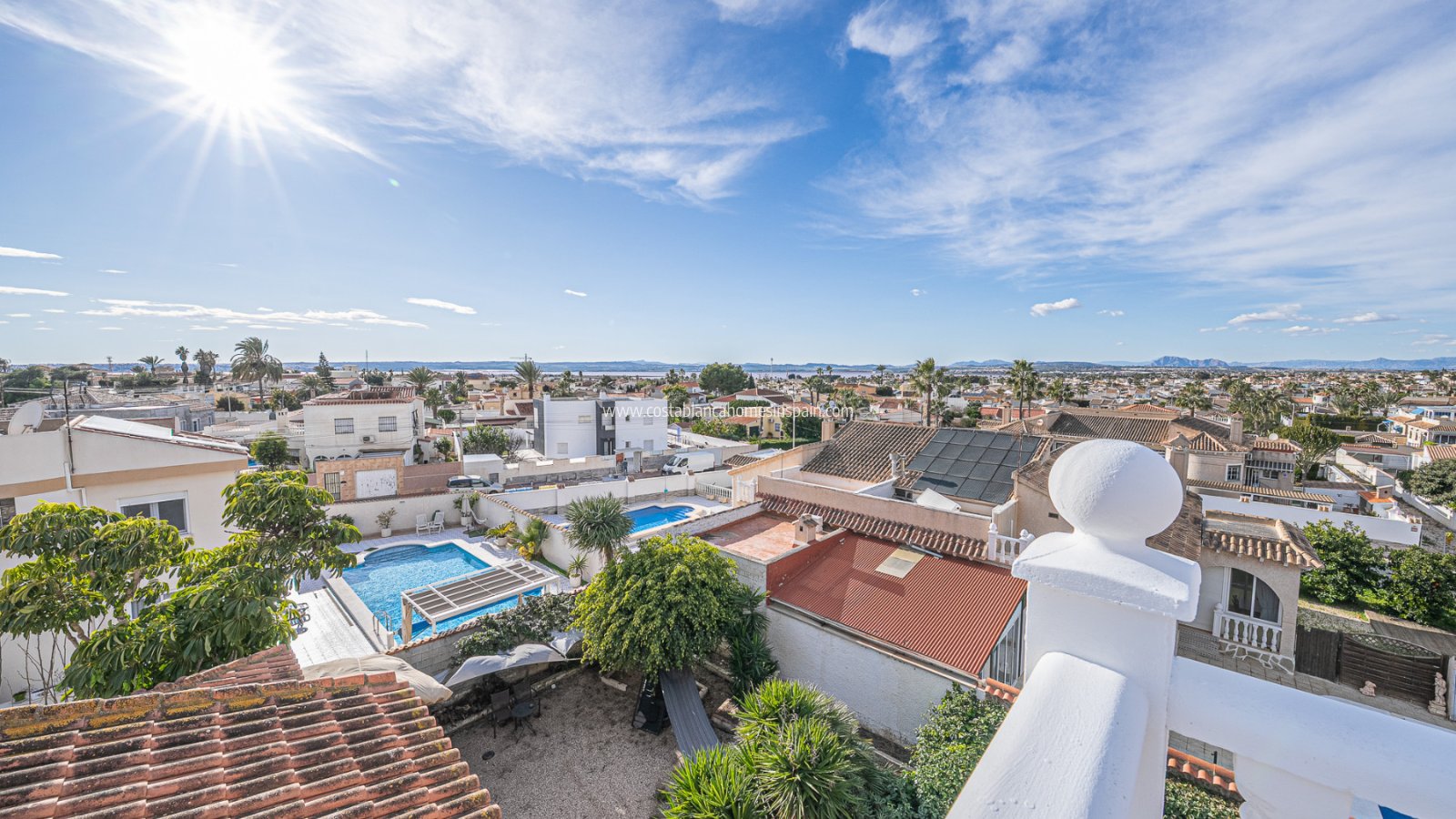 Re-salg - Semi - Detached Villa - Torrevieja - El Chaparral