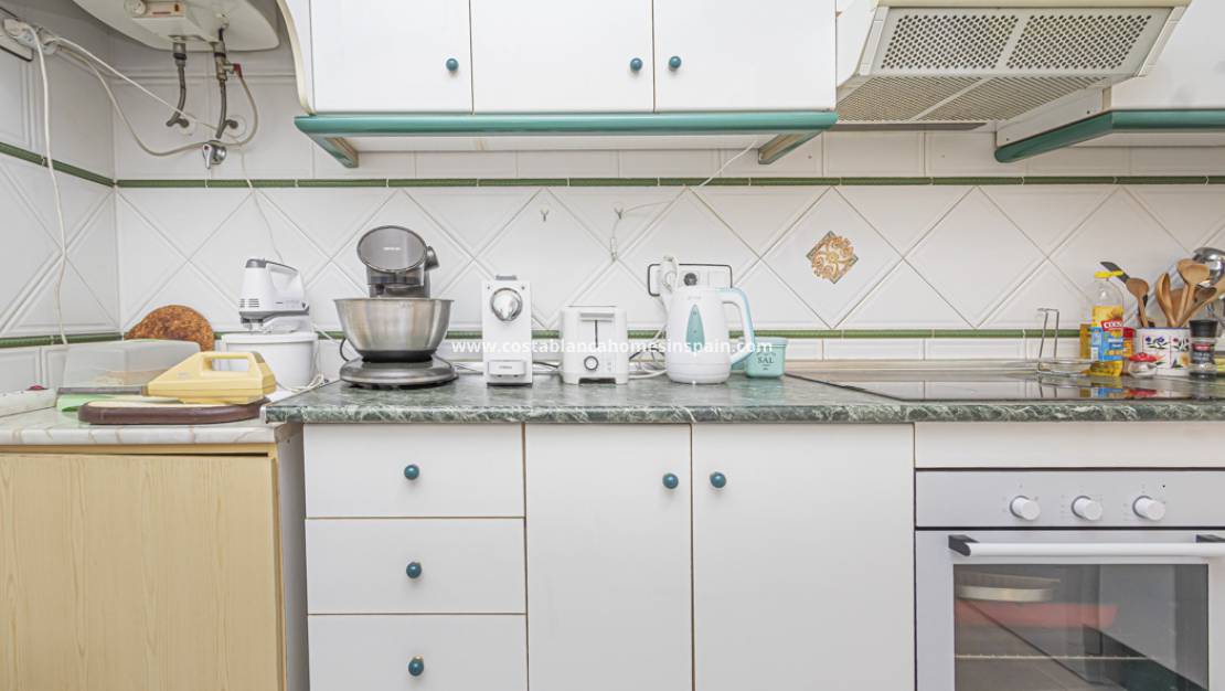 Re-salg - Semi - Detached Villa - Torrevieja - La Siesta