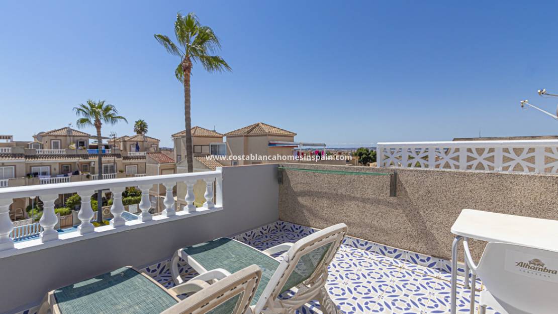 Re-salg - Semi - Detached Villa - Torrevieja - La Siesta