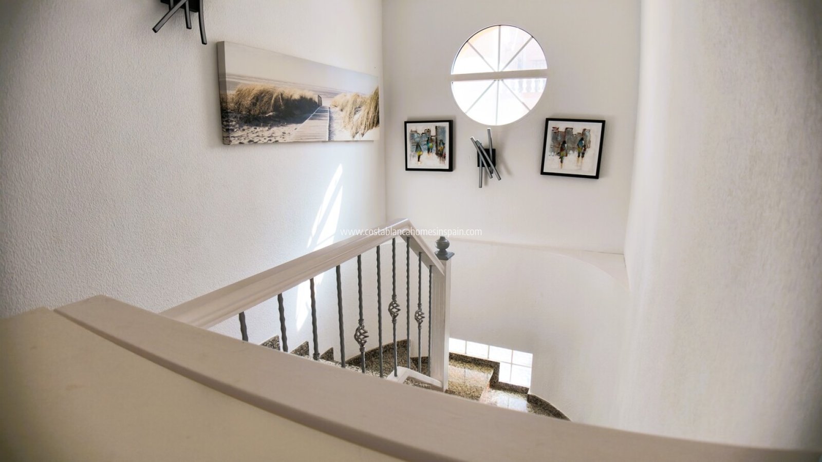 Re-salg - Semi - Detached Villa - Villamartin - Costa Blanca
