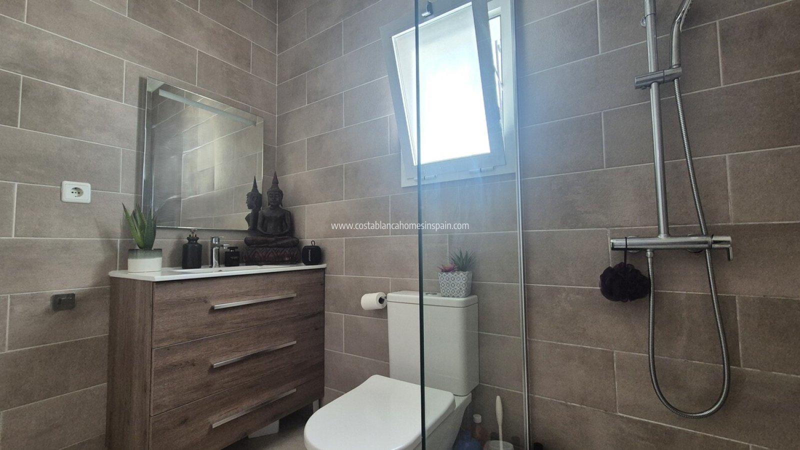 Re-salg - Semi - Detached Villa - Villamartin - Costa Blanca