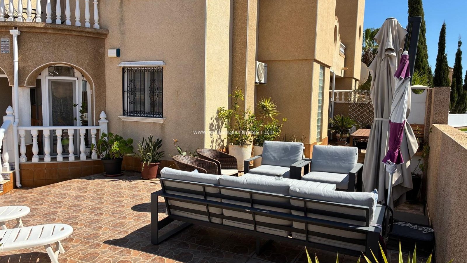 Re-salg - Semi - Detached Villa - Villamartin