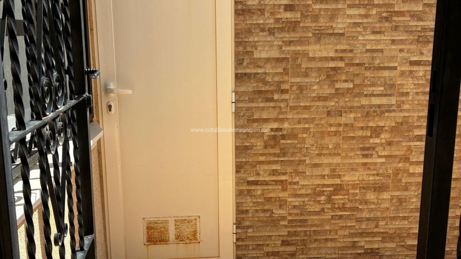 Re-salg - Semi - Detached Villa - Villamartin