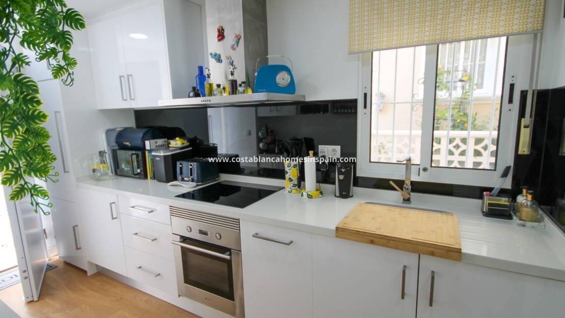 Re-salg - Semi - Detached Villa - Villamartin