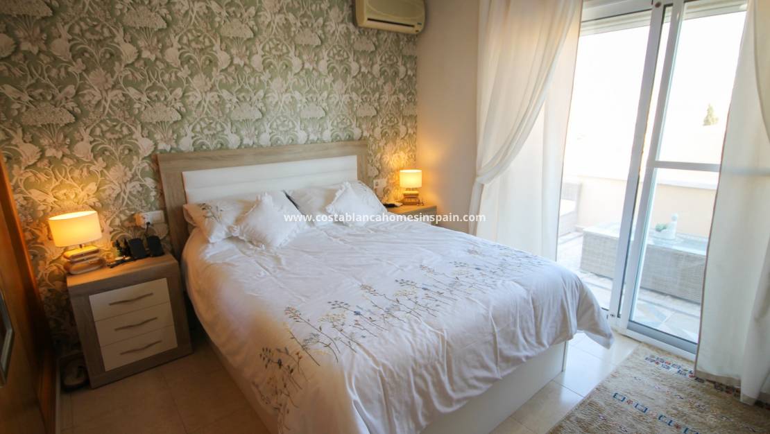 Re-salg - Semi - Detached Villa - Villamartin