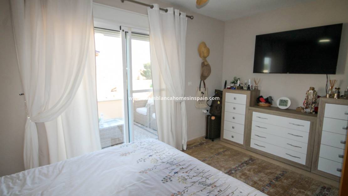 Re-salg - Semi - Detached Villa - Villamartin