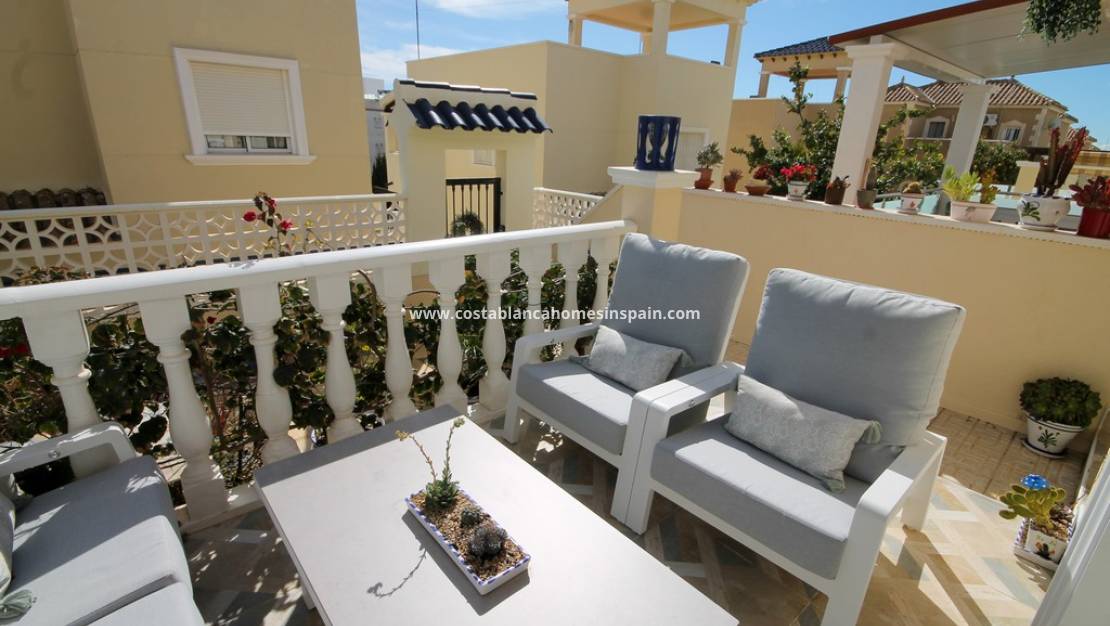 Re-salg - Semi - Detached Villa - Villamartin