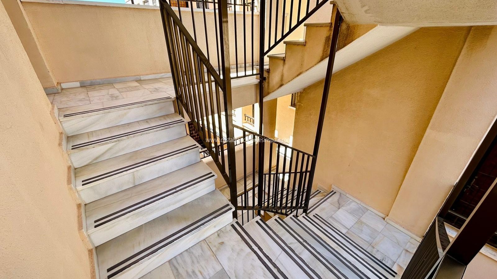 Re-salg - studio apartment - Torrevieja - El chaparral