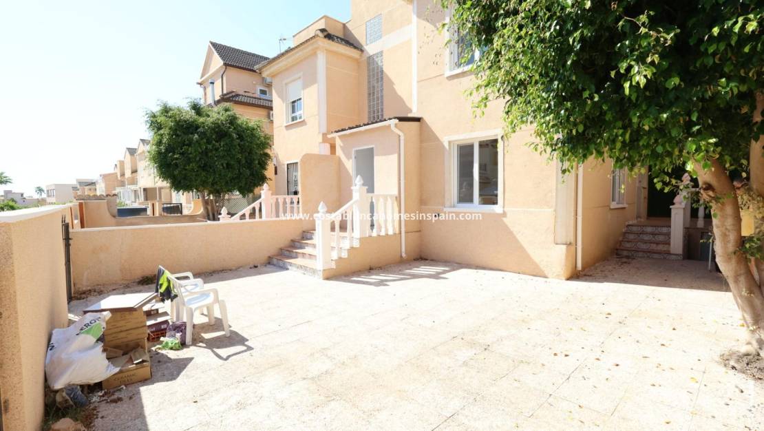 Re-salg - Terraced house - Orihuela Costa - La Zenia