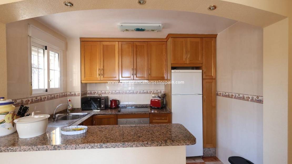 Re-salg - Terraced house - Orihuela Costa - Montezenia