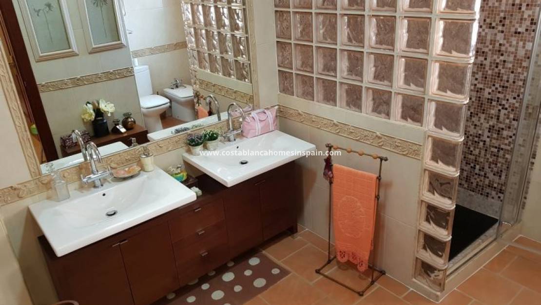 Re-salg -  - Torrevieja