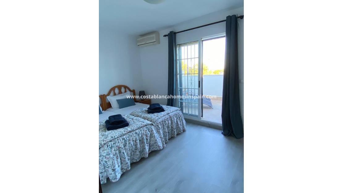 Re-salg - Town house - Orihuela Costa - Villamartin