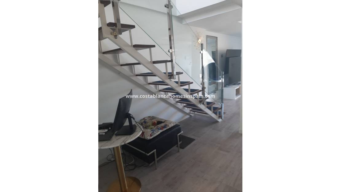 Re-salg - Townhouse - Los Altos