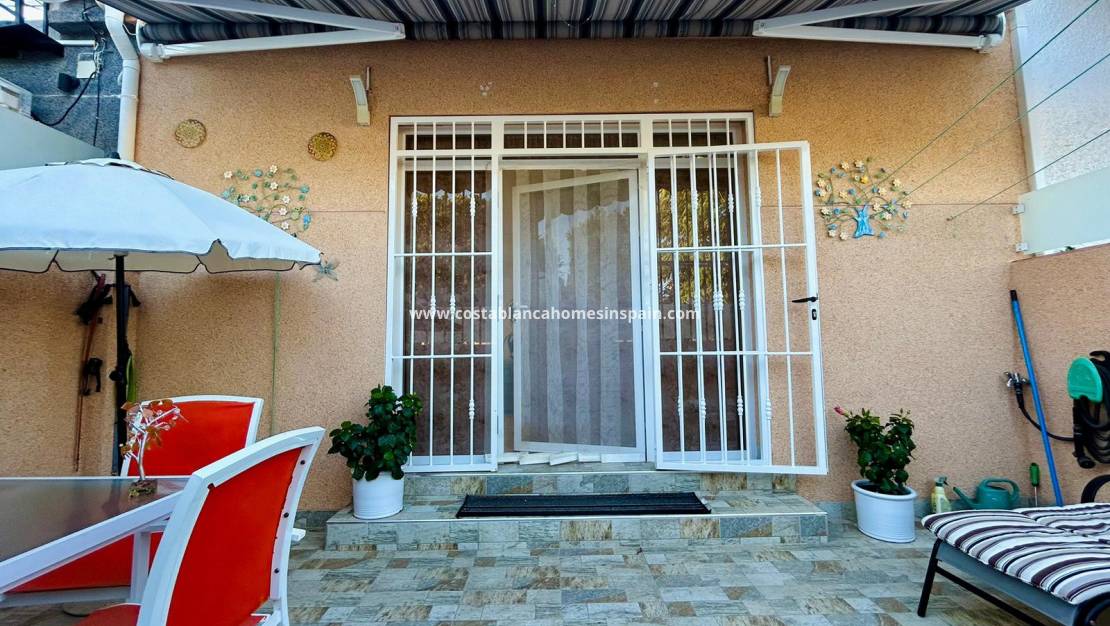 Re-salg - Townhouse - Torrevieja - Urbanización San Luis