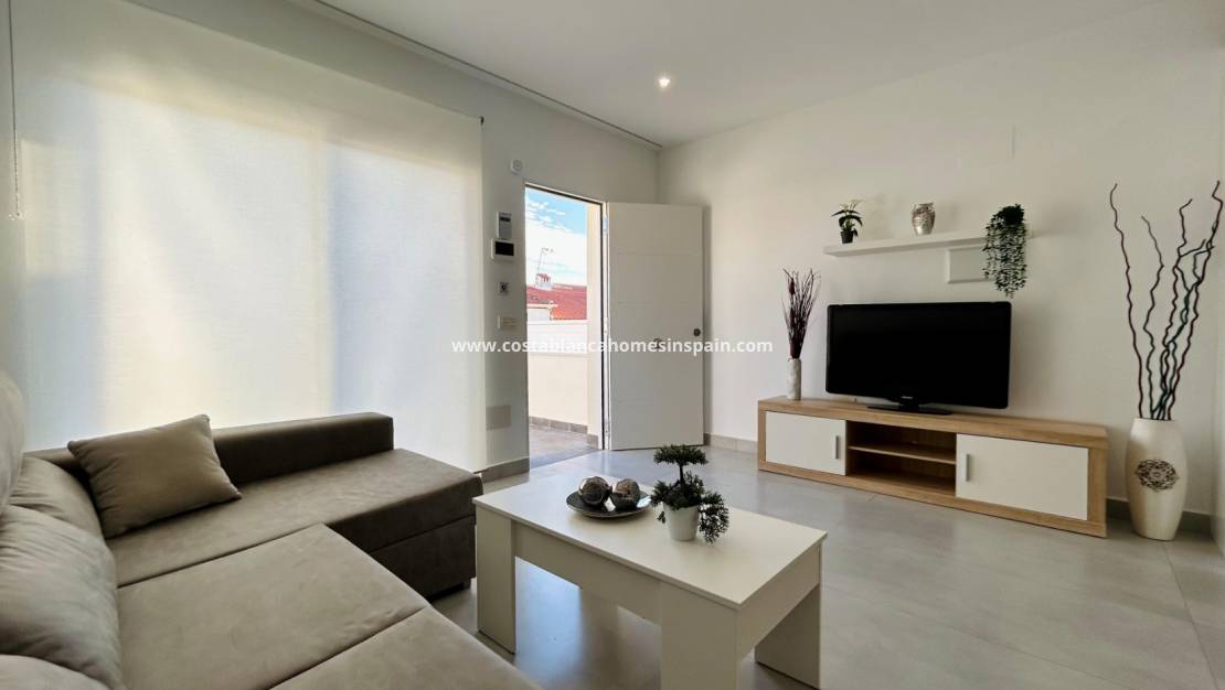 Re-salg - Townhouse - Torrevieja - Urbanización San Luis