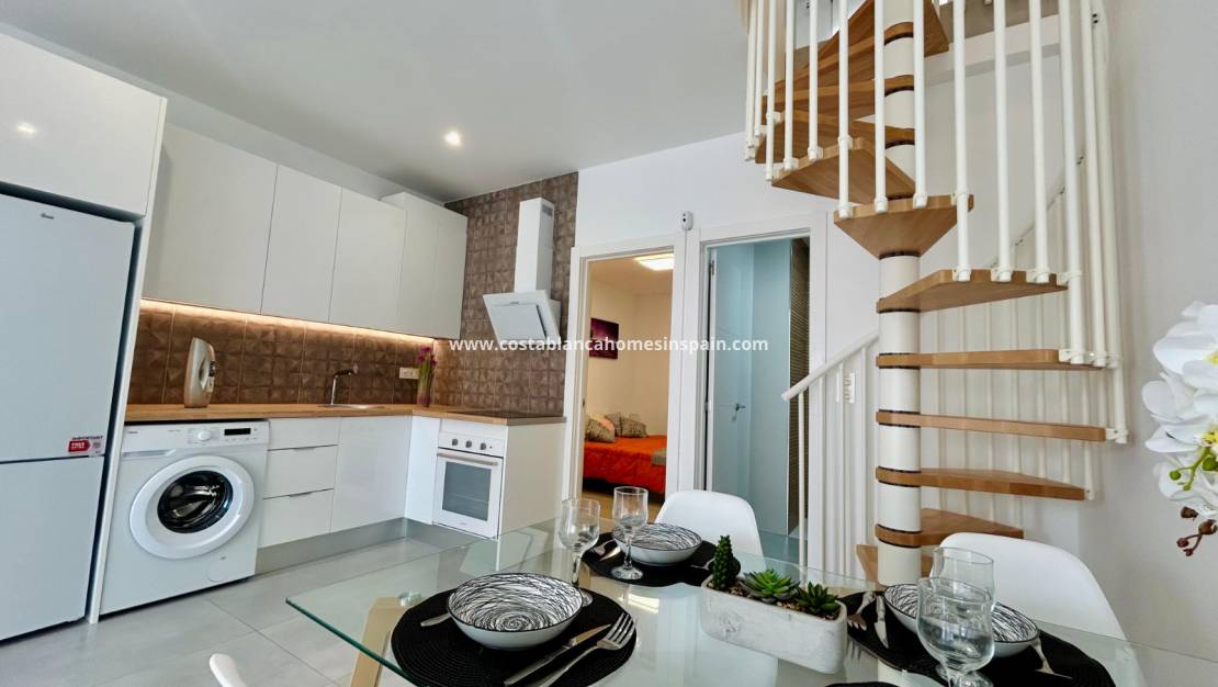 Re-salg - Townhouse - Torrevieja - Urbanización San Luis