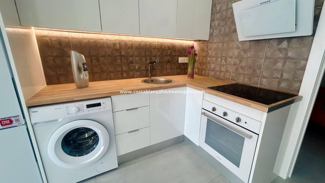 Re-salg - Townhouse - Torrevieja - Urbanización San Luis