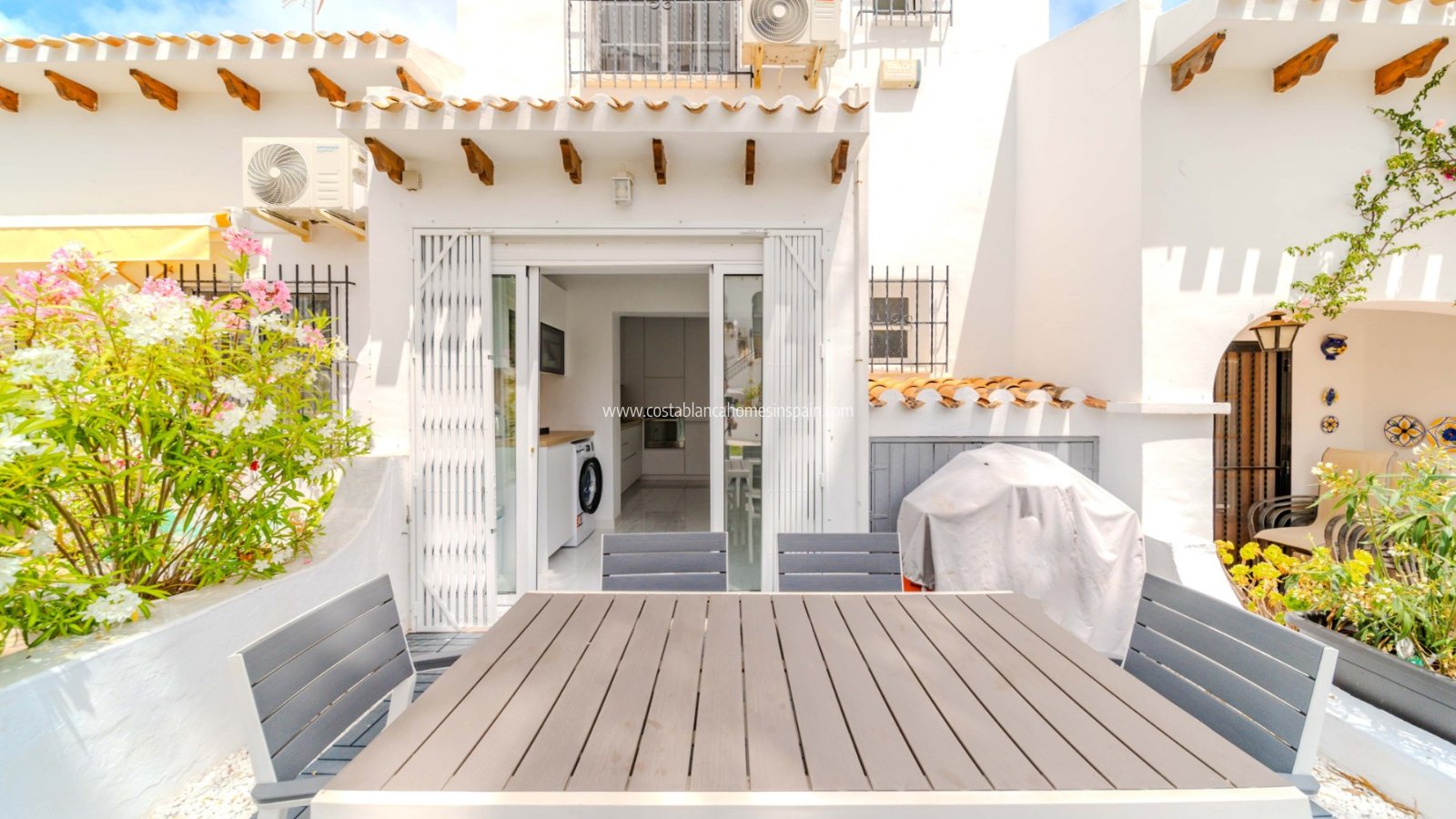 Re-salg - Townhouse - Villamartin - Costa Blanca