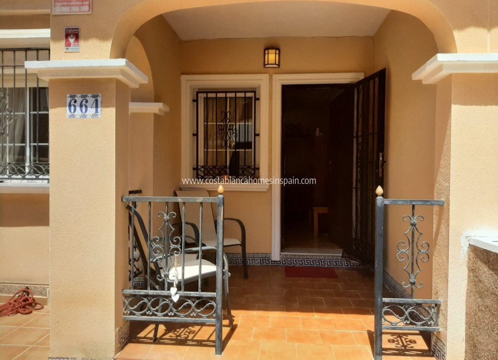 Re-salg - Townhouse - Villamartin - Costa Blanca