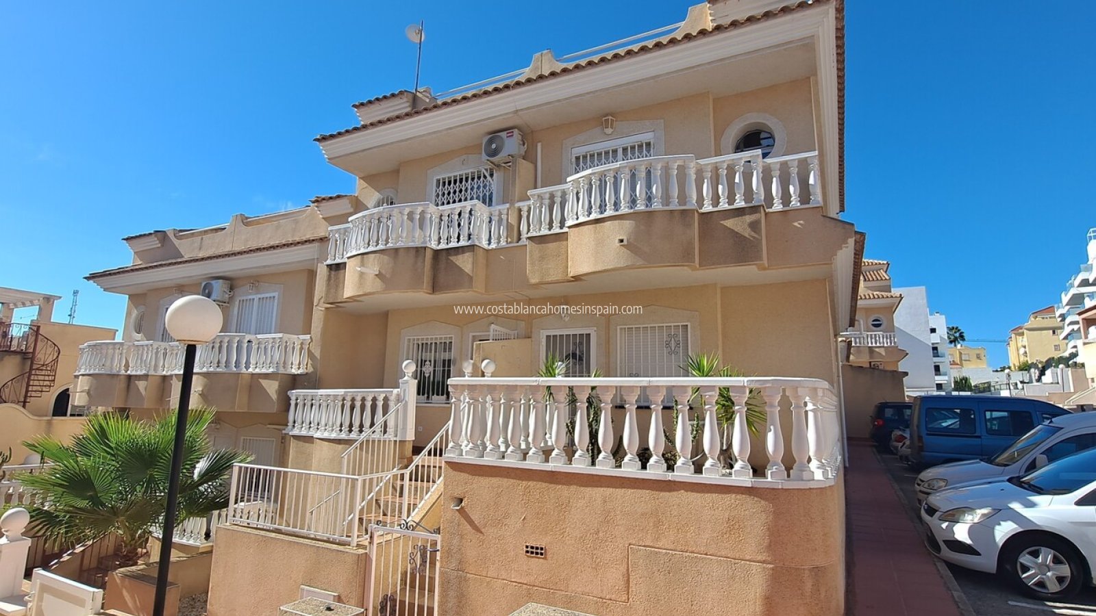 Re-salg - Townhouse - Villamartin - Las Filipinas