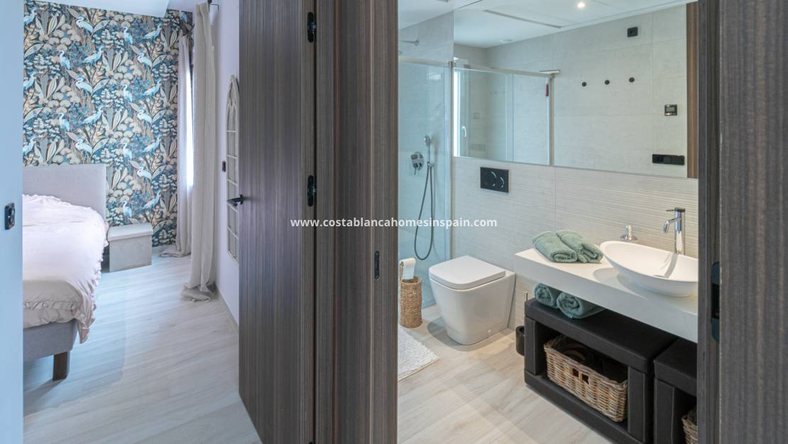 Re-salg - villa - Algorfa - La Finca