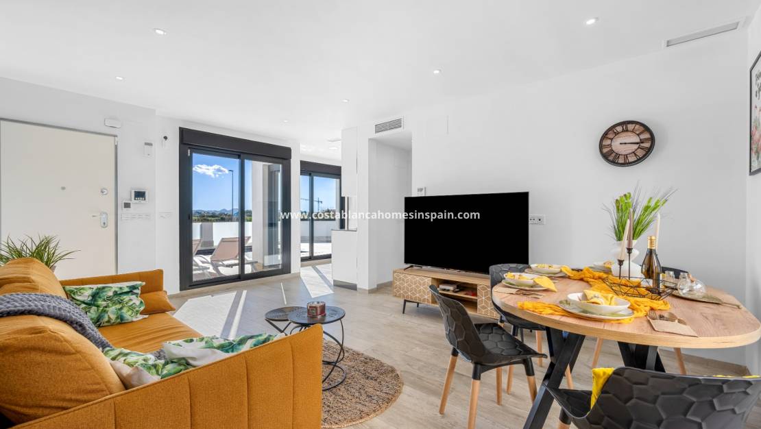 Re-salg - villa - Los Alcazares - Serena Golf