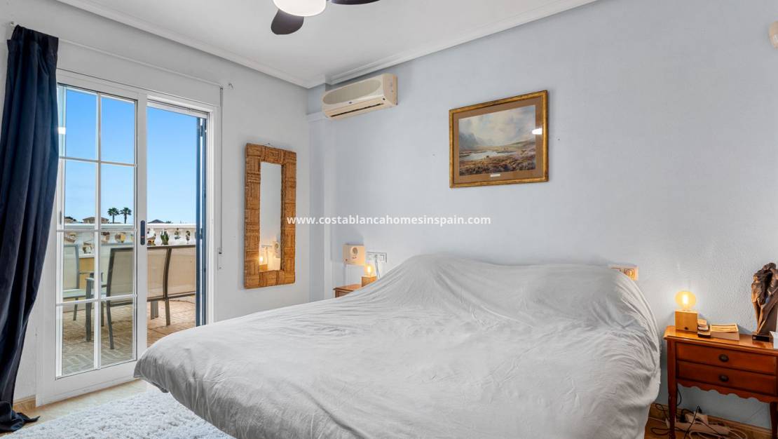 Re-salg - Villa - Orihuela Costa - Villamartín-Las Filipinas