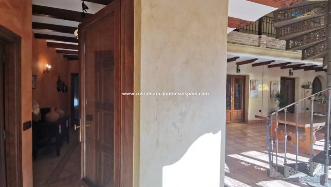 Re-salg - villa - Orihuela