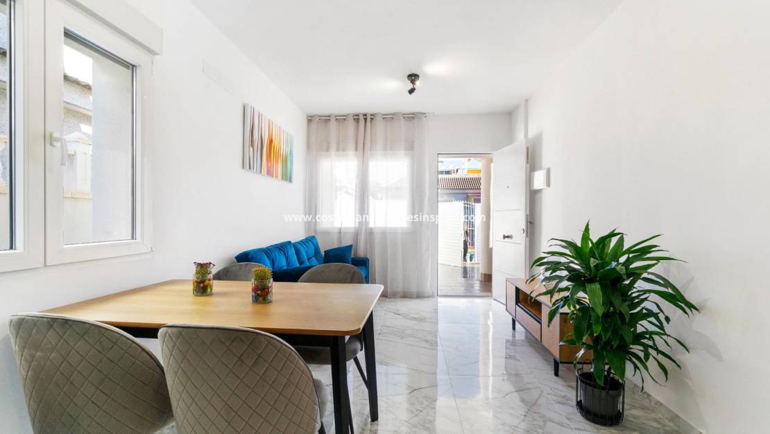 Re-salg - villa - Torrevieja - El chaparral