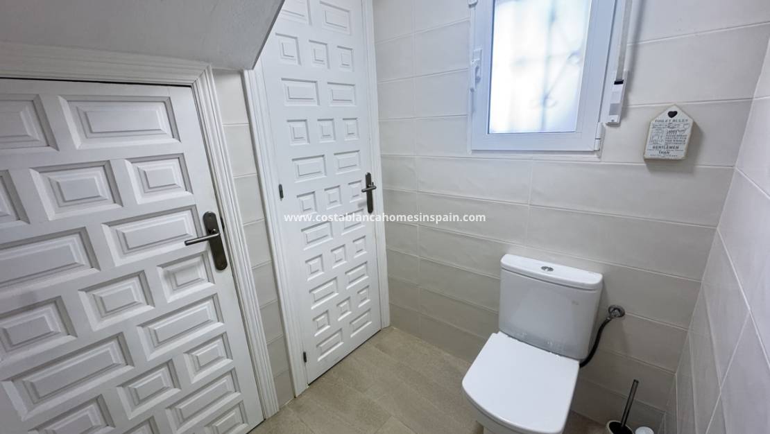 Re-salg - villa - Villamartin