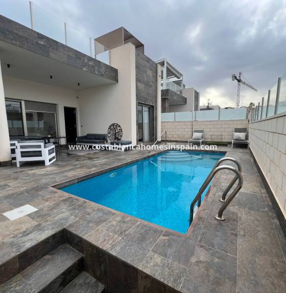  - Re-salg - Villamartin - 1027DG