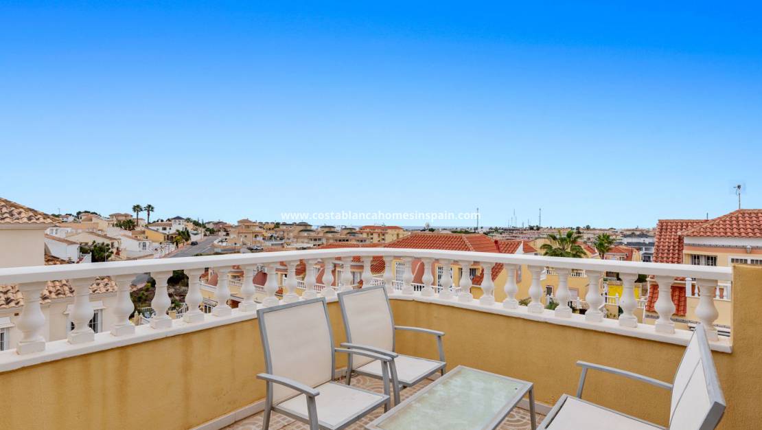 Re-salg -  - Villamartin