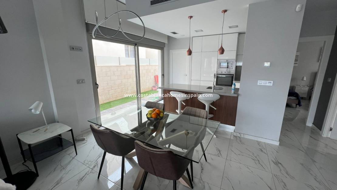 Re-salg -  - Villamartin