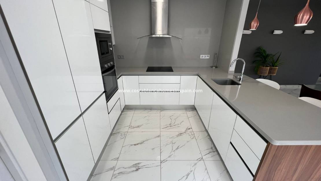 Re-salg -  - Villamartin