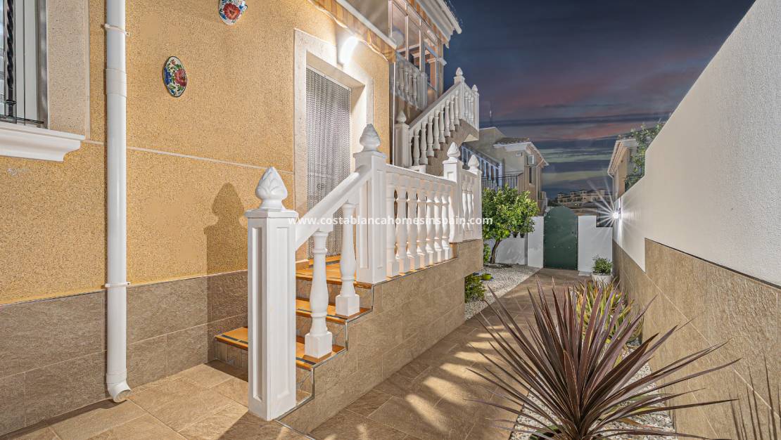 Re-salg -  - Villamartin