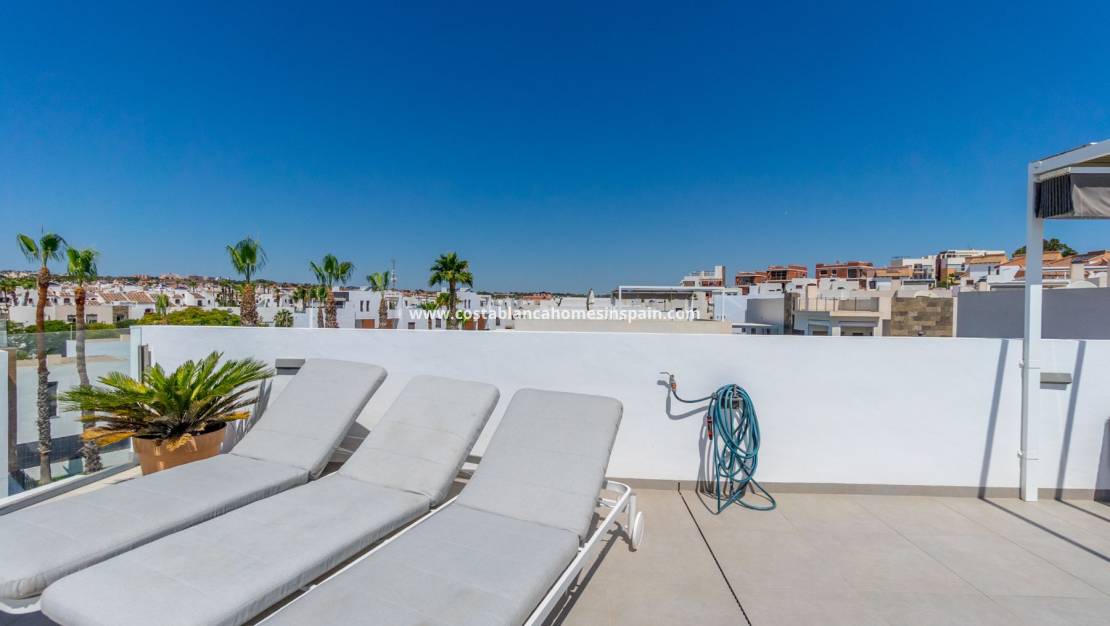 Re-salg -  - Villamartin