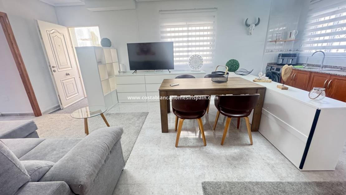 Re-salg -  - Villamartin