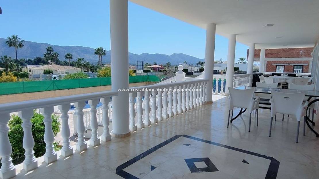 Resale -  - Albir