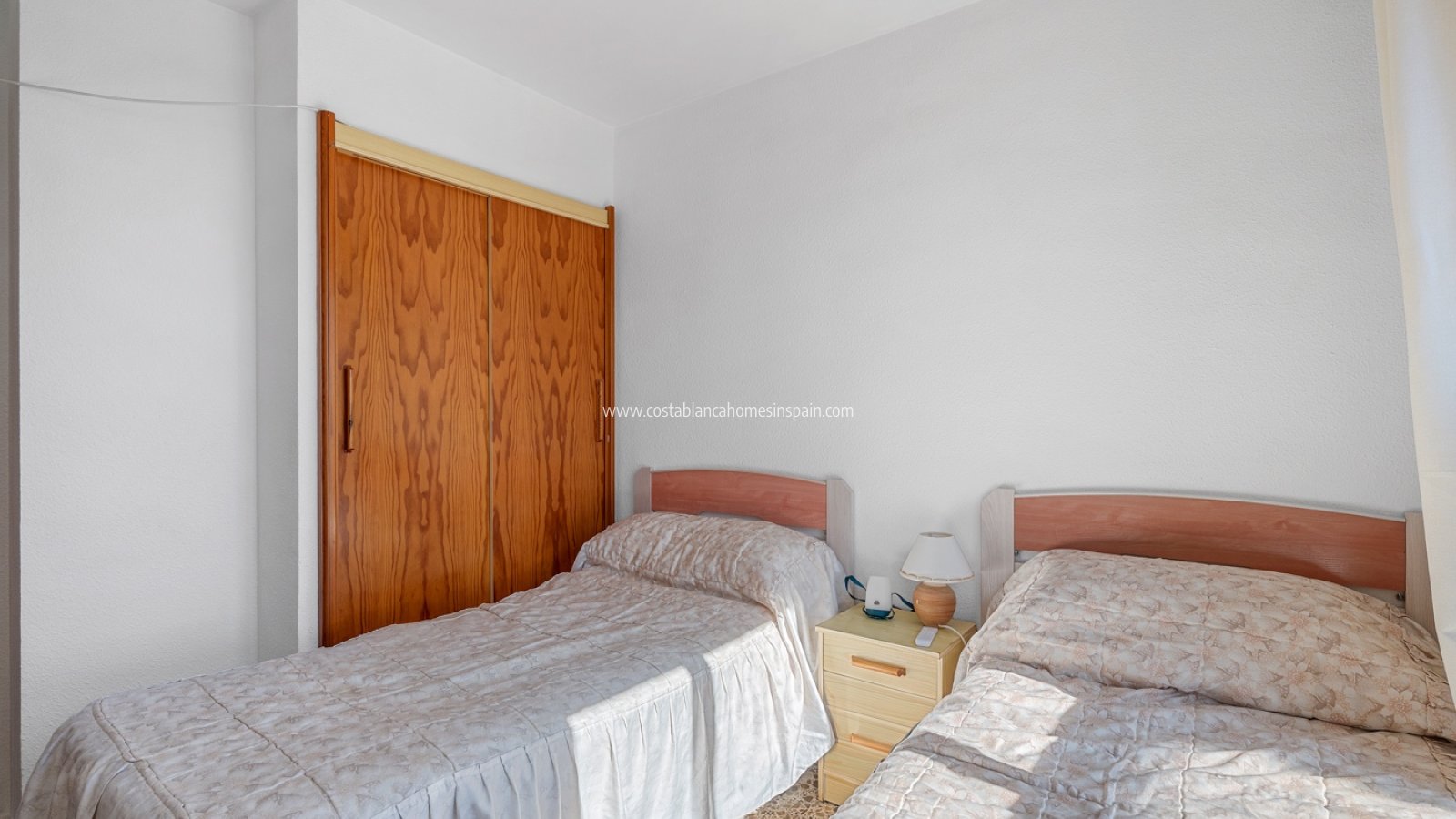 Resale - Apartment - Arenales del sol - Segunda linea playa