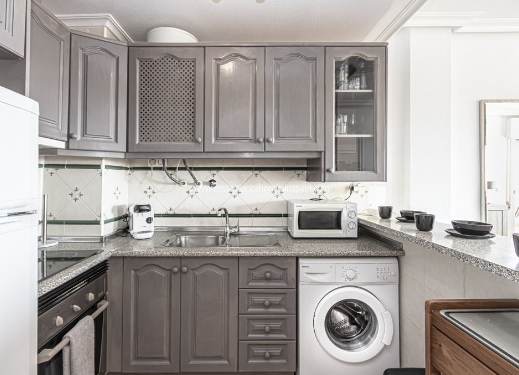 Resale - Apartment - Cabo Roig