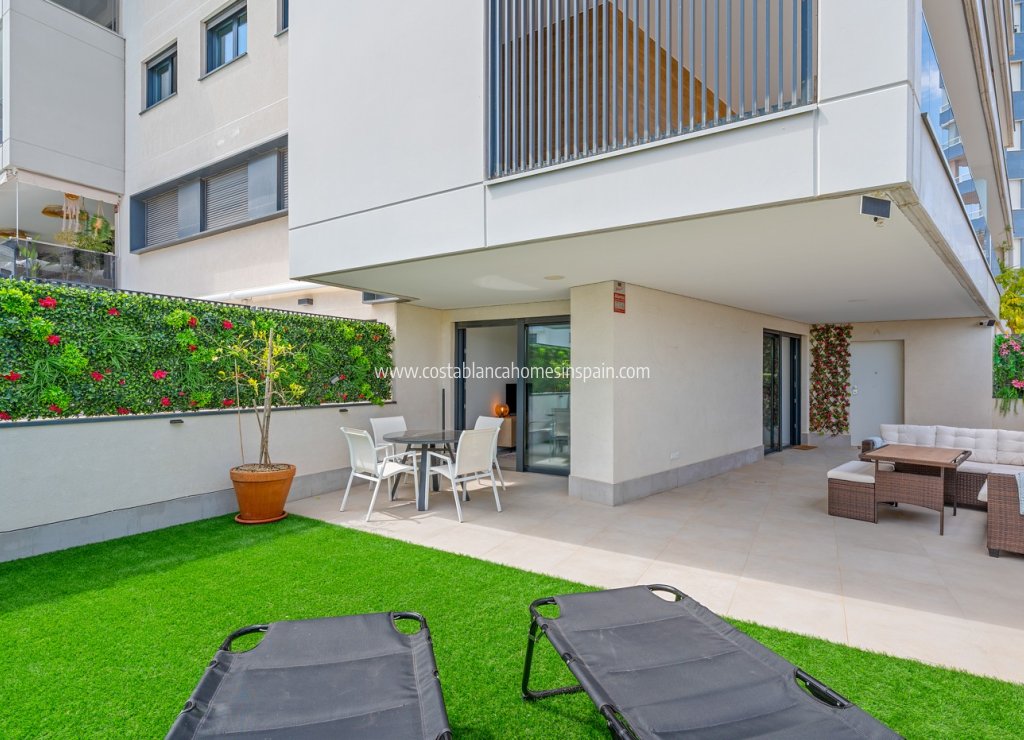 Resale - Apartment - Campoamor - Dehesa de Campoamor